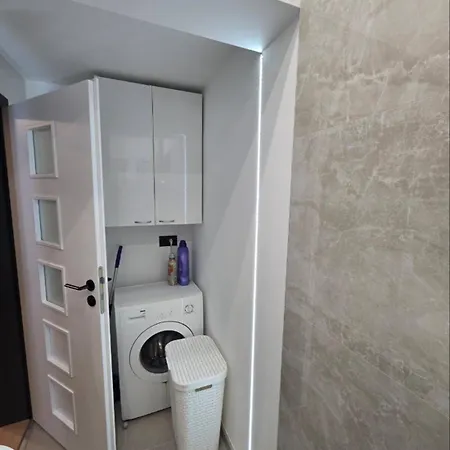 Diamond - 500 M From The Centar