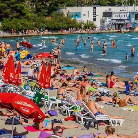 Diamond - 500 M From The Centar Apartment *