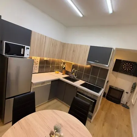 Diamond - 500 M From The Centar Split