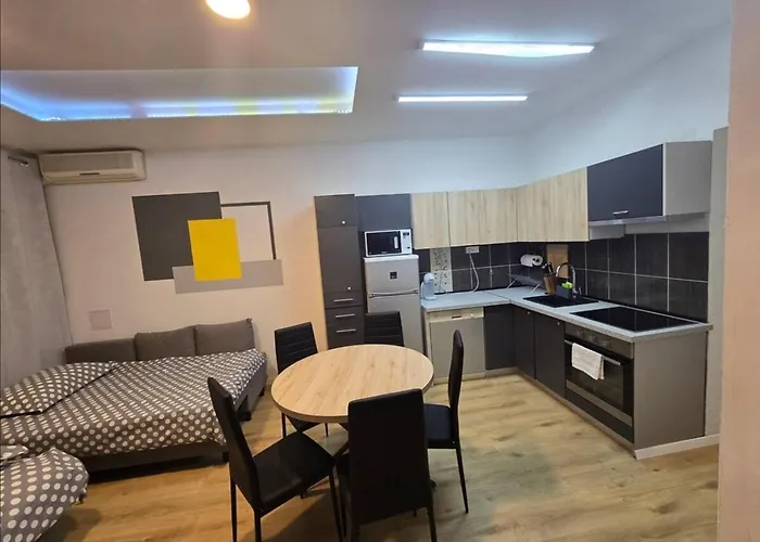 Apartment Diamond - 500 M From The Centar Split