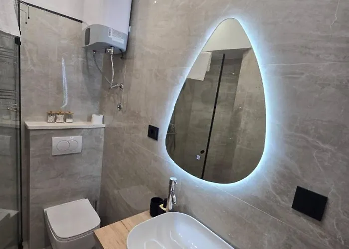 Diamond - 500 M From The Centar